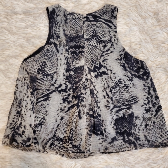 SNAKE print top - Picture 4 of 7